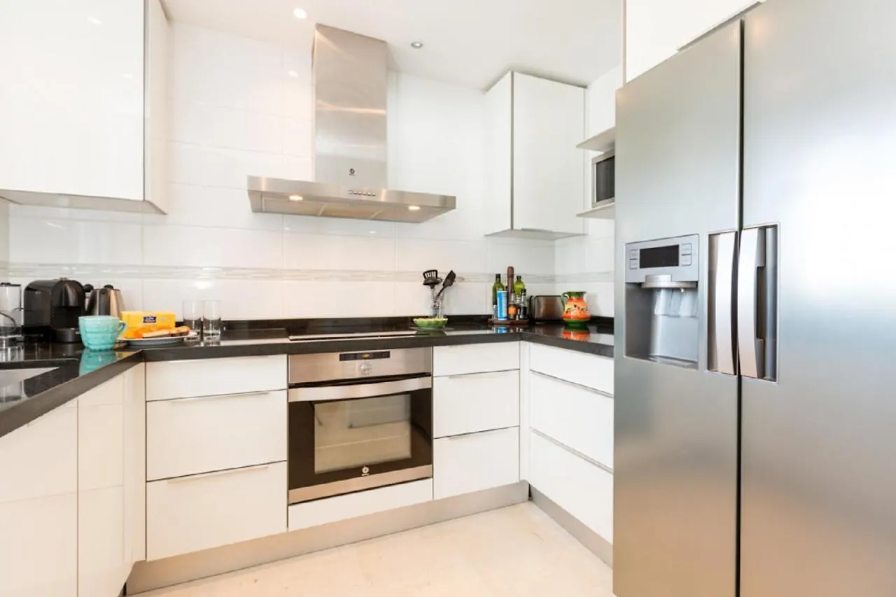 4 Bedroom Holiday Penthouse Near Puerto Banus, In Nueva Andalucia Marbella Apartment