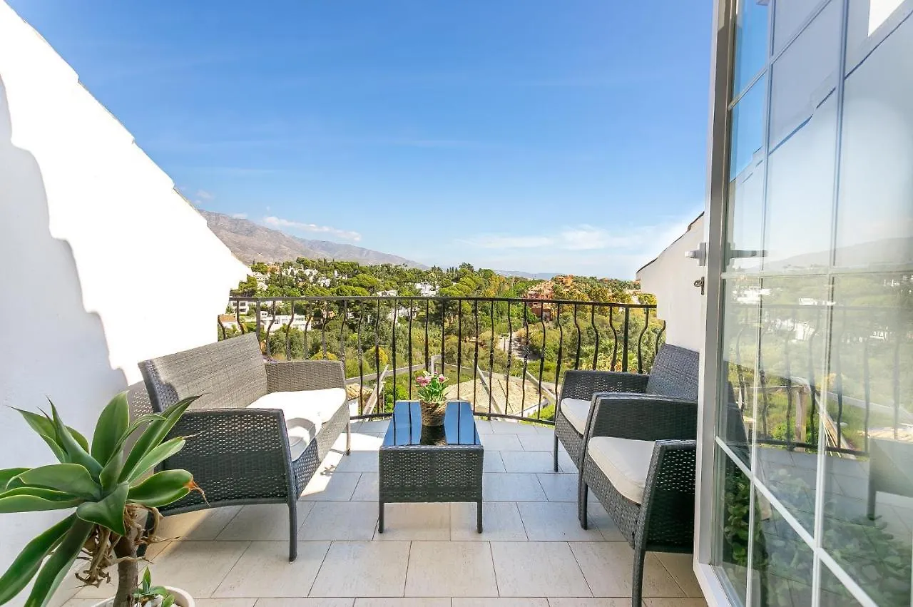 4 Bedroom Holiday Penthouse Near Puerto Banus, In Nueva Andalucia Marbella 0*,