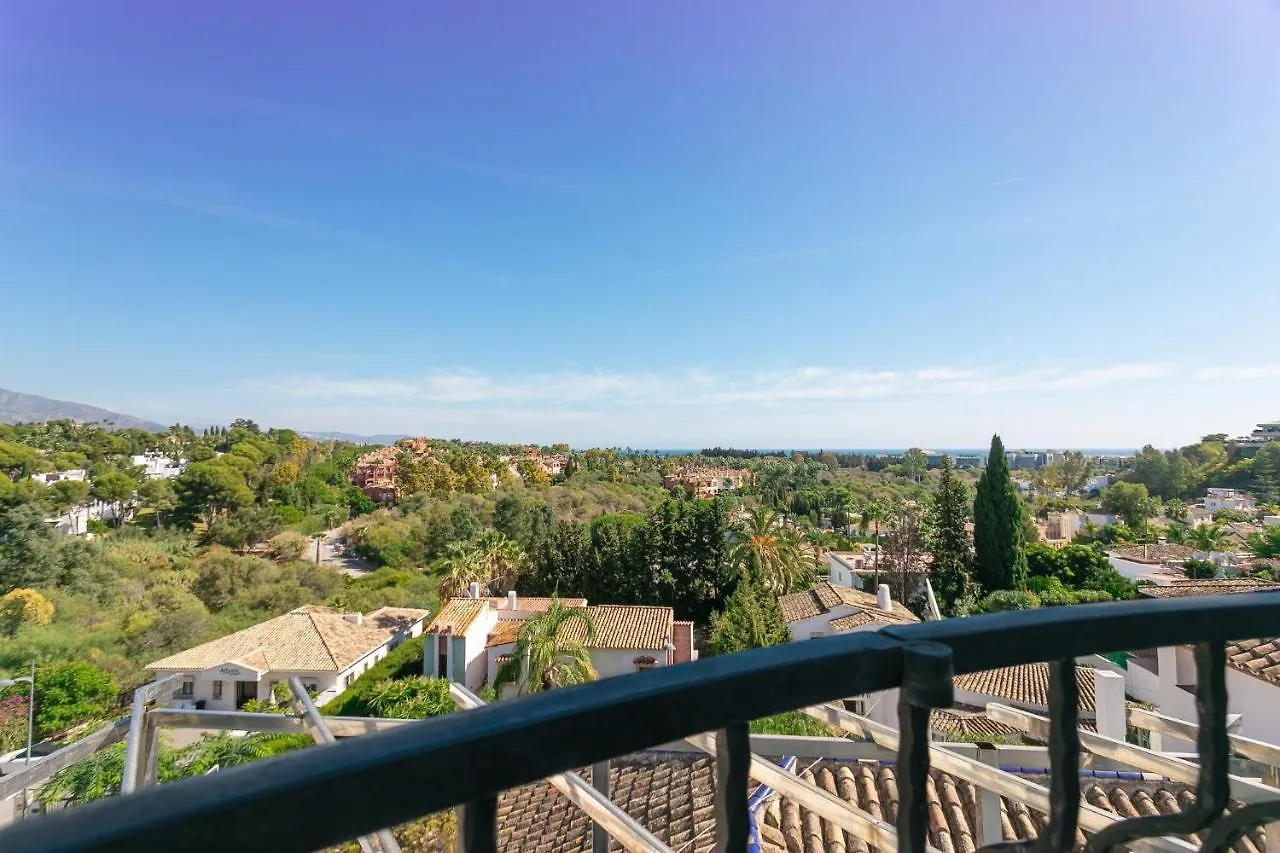 4 Bedroom Holiday Penthouse Near Puerto Banus, In Nueva Andalucia Marbella